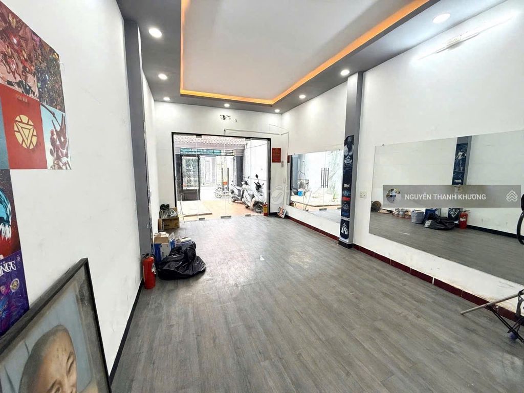 Rent Lê Thị Hồng. 1 MM 3th floor 5th bedroom 4 hxt media toilet 15 million