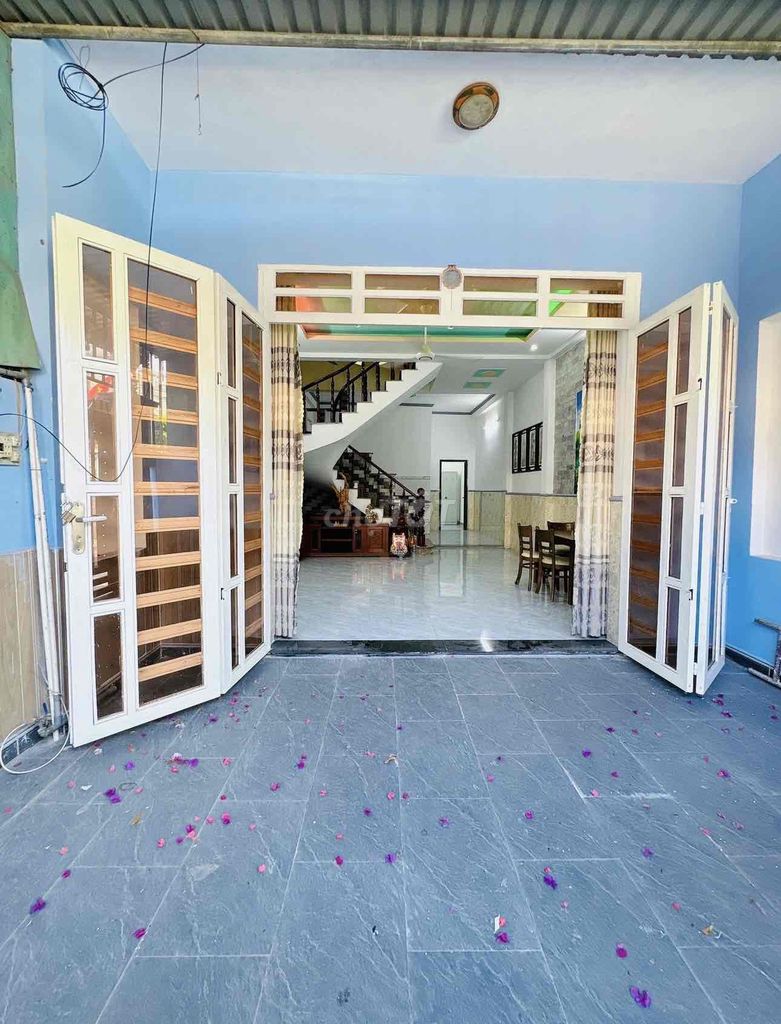 Rent a house on the 1st floor of 11th Street, Linh Xuân.