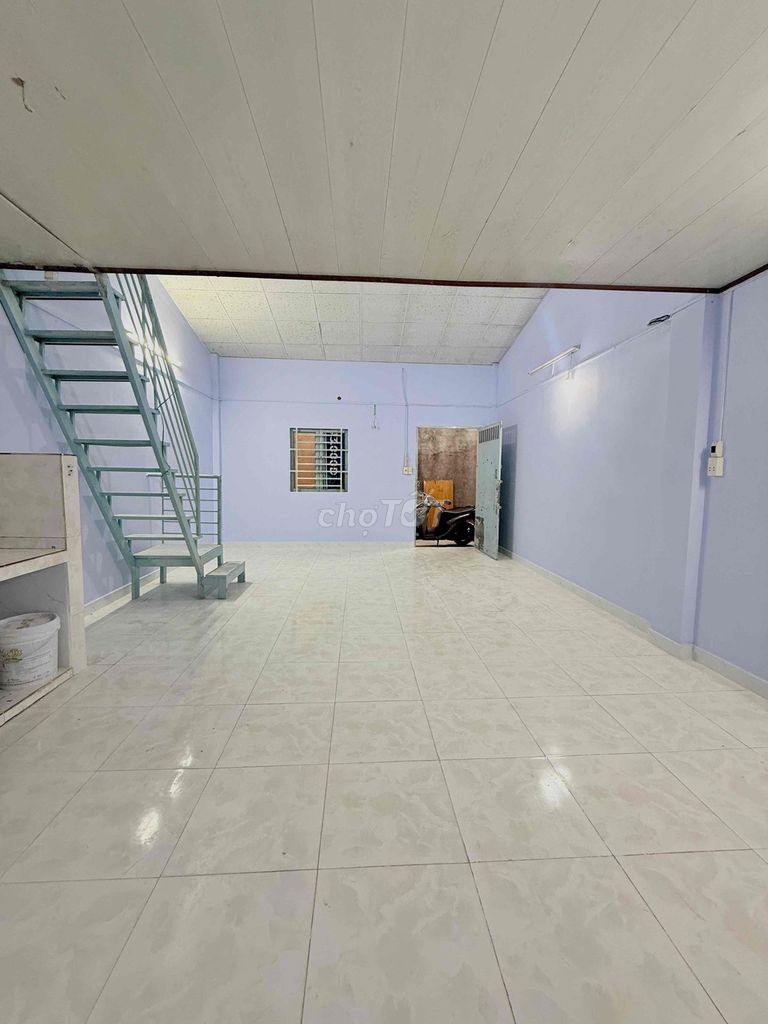 Rent the house empty at Tân Sơn 70m2 super wide
