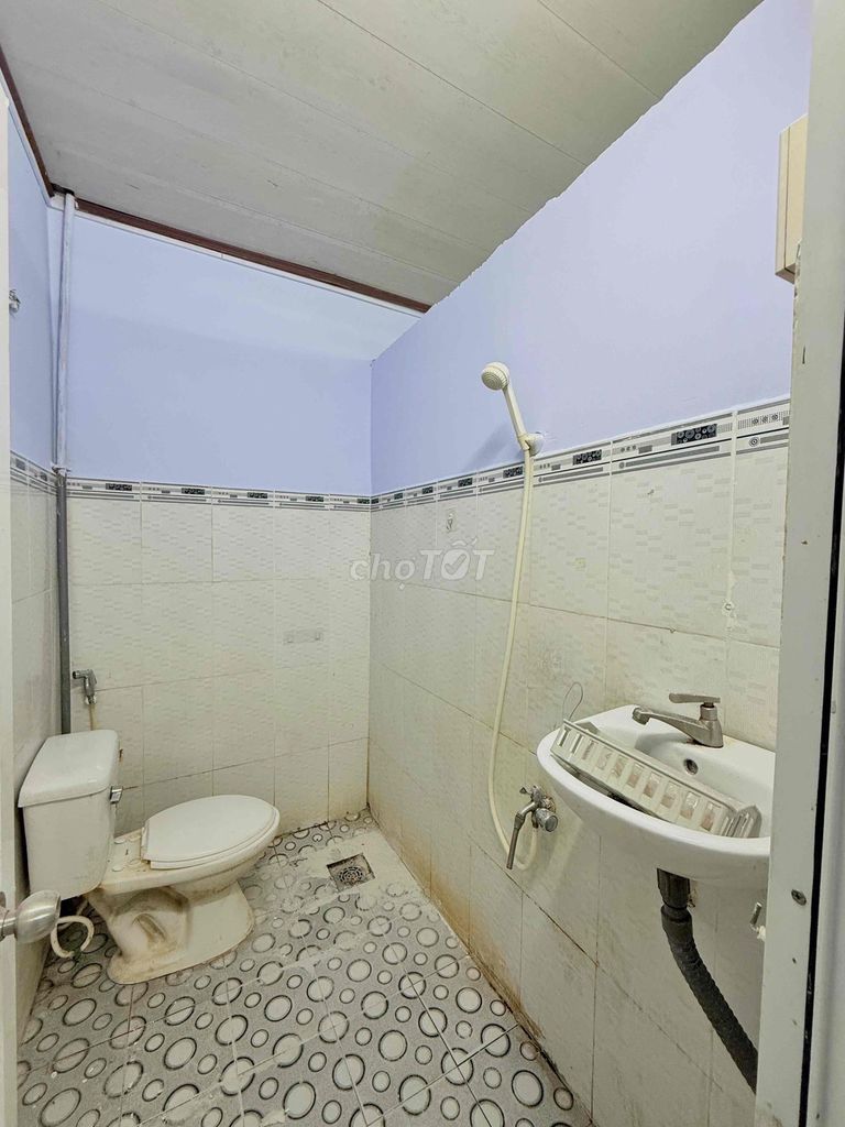 Rent the house empty at Tân Sơn 70m2 super wide