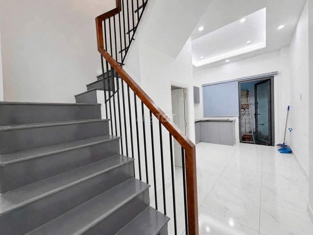 Need to rent a house. 844 A Tân Kỳ Tân Quý P.Bình Hưng Hòa Q.Bình Tân.