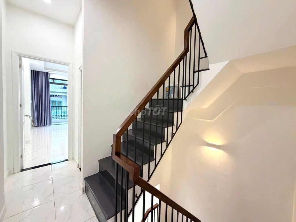 Need to rent a house. 844 A Tân Kỳ Tân Quý P.Bình Hưng Hòa Q.Bình Tân.