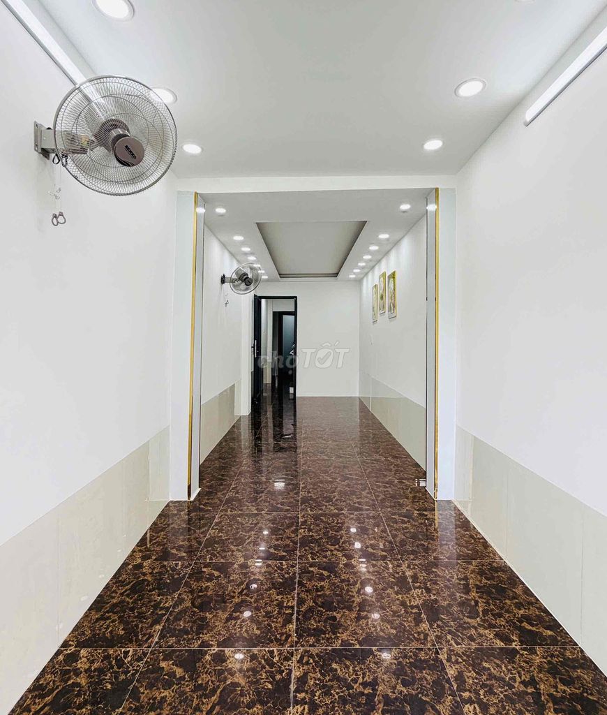 Rent a front house on Quang Trung Gò Vấp.