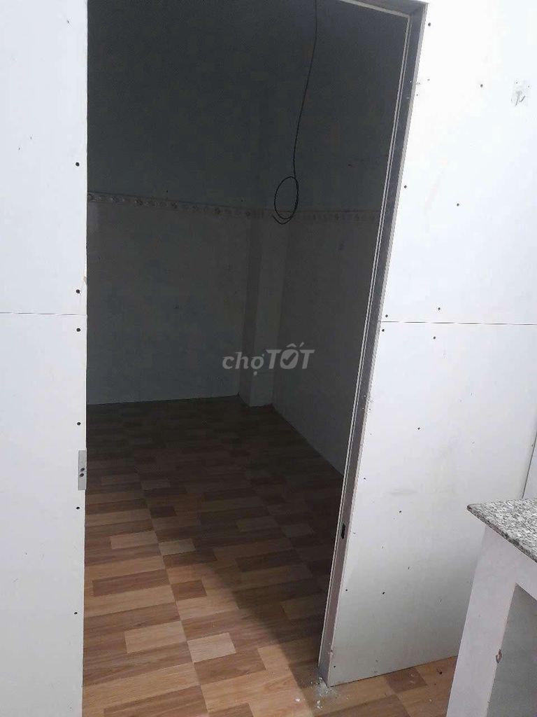 Rent a 4th grade house area of 3.5 x19.