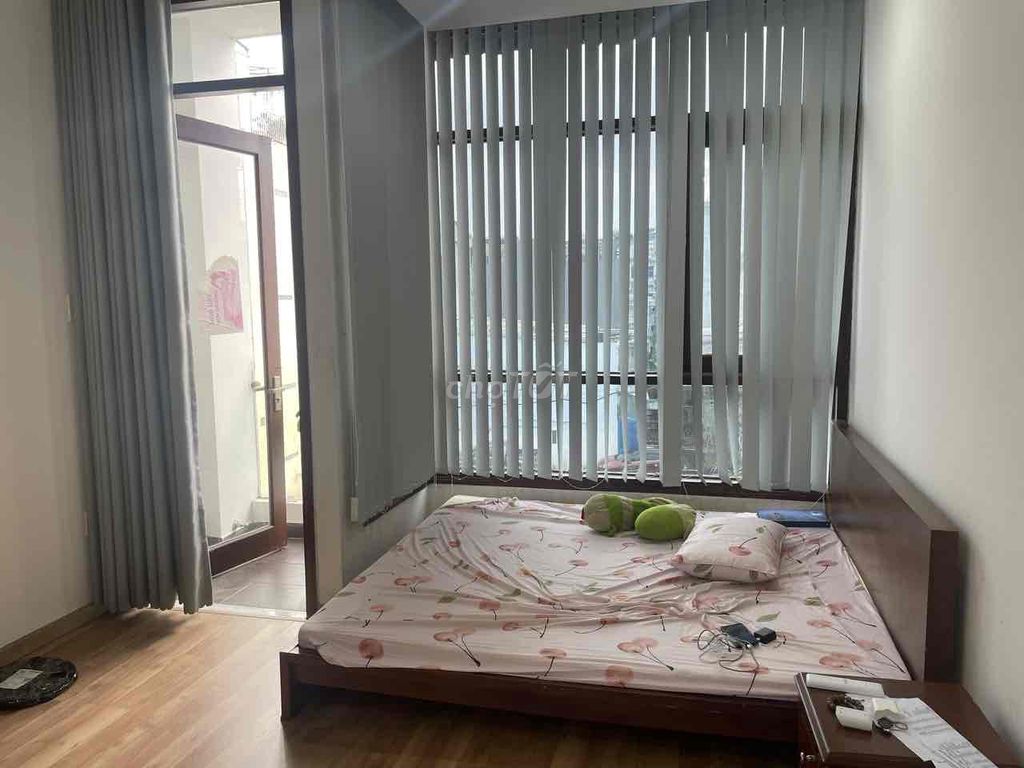 To rent the whole house.