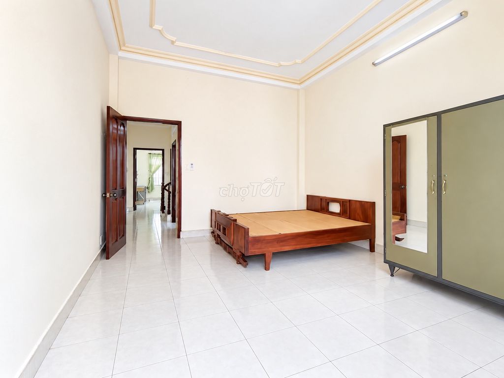 Rent an internal cash house near Lotte Republic K300 430 m2 26 million