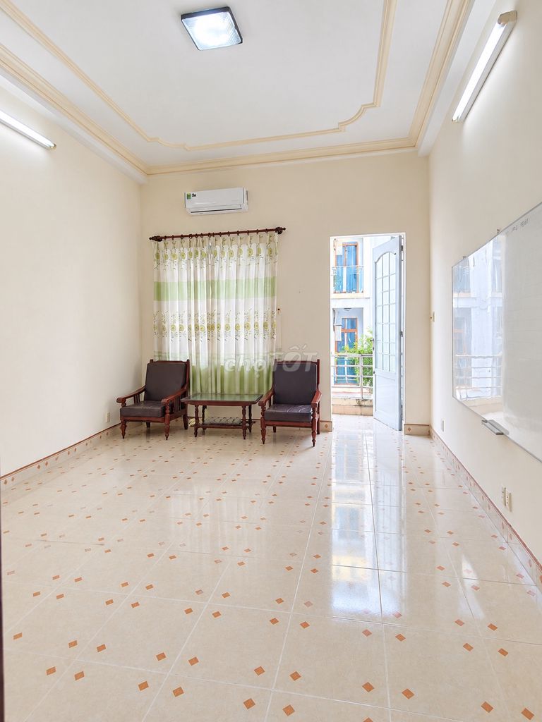Rent an internal cash house near Lotte Republic K300 430 m2 26 million