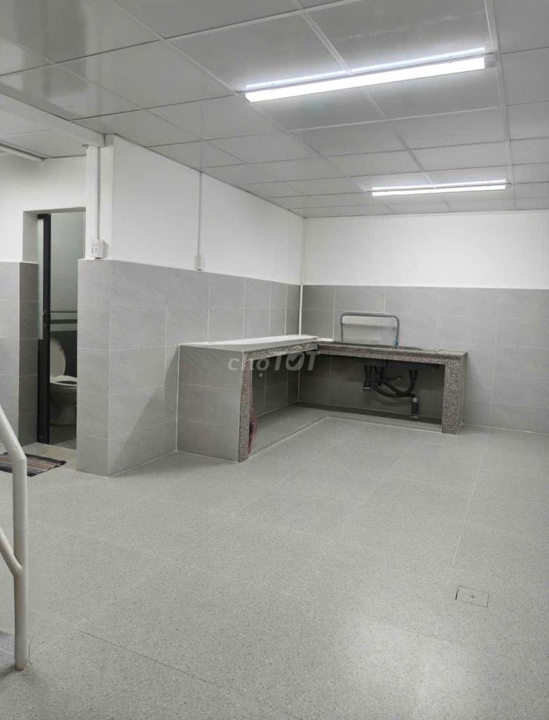 Renting four-by-two fronts near the Resort Hospital, 5-3.