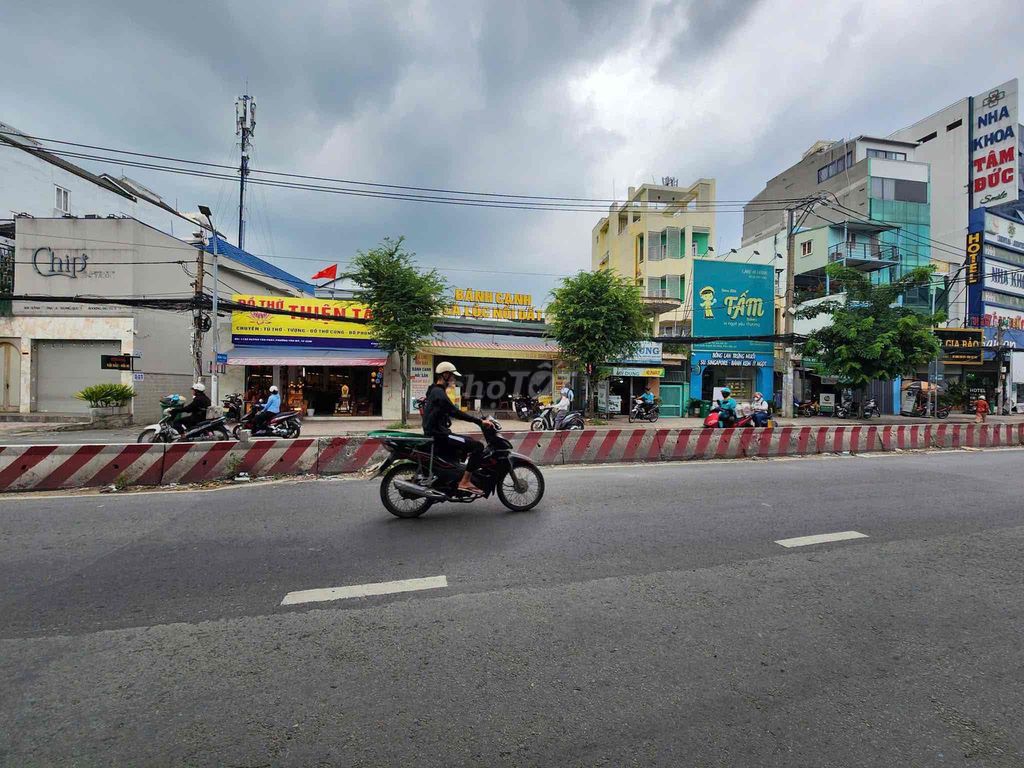 Rent Huỳnh Tấn Phát area cash: 8 x22 meters, nice spot, only 39 million.