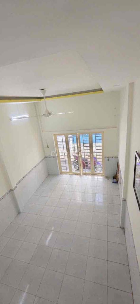Rent on Lê Trọng Tấn.2 x 15 meters, 2 new bathrooms.