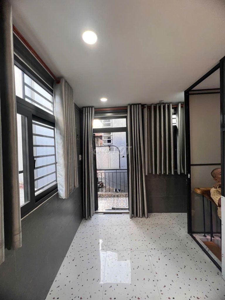 The whole rent house-- sh alone no one mind sd30 M2-two floors of RHS 15 Gò Vấp