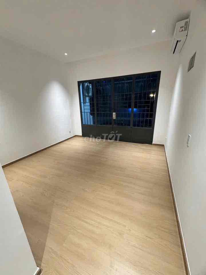We need to rent out the House, 8 meters, 1 MM+, 2 new bedroom 2 new toilets