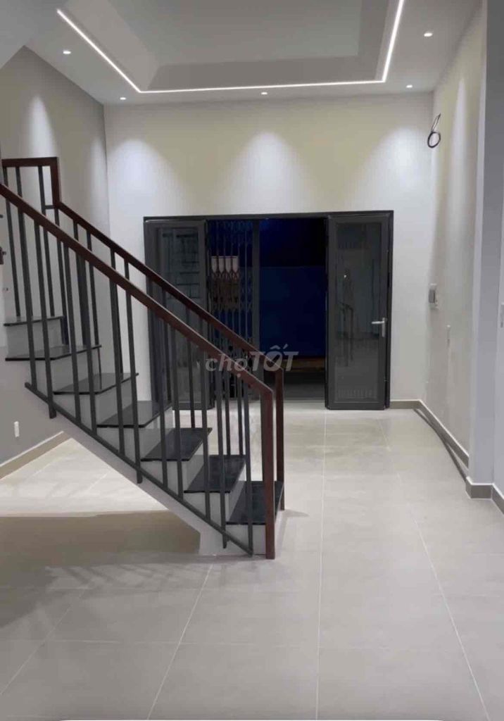 We need to rent out the House, 8 meters, 1 MM+, 2 new bedroom 2 new toilets