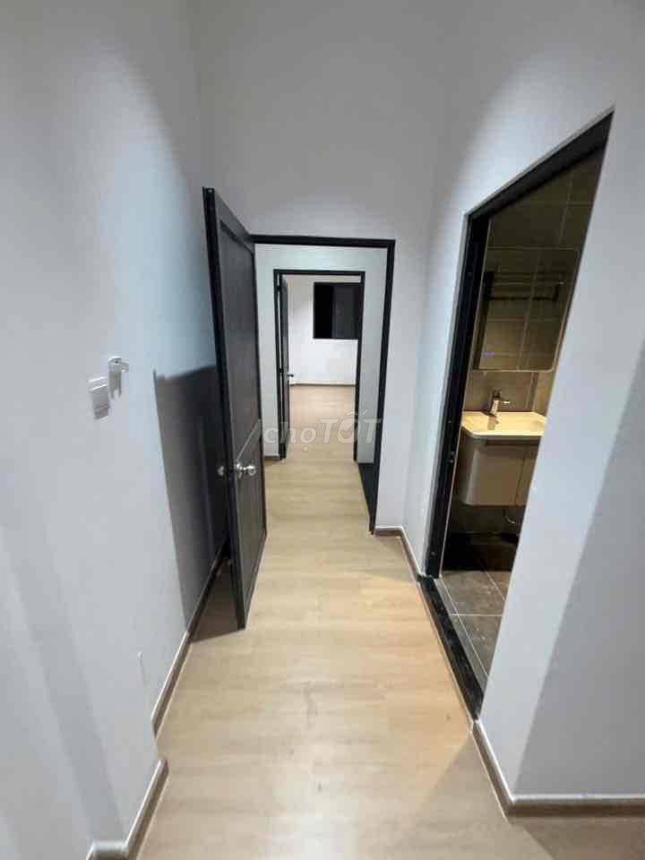 We need to rent out the House, 8 meters, 1 MM+, 2 new bedroom 2 new toilets