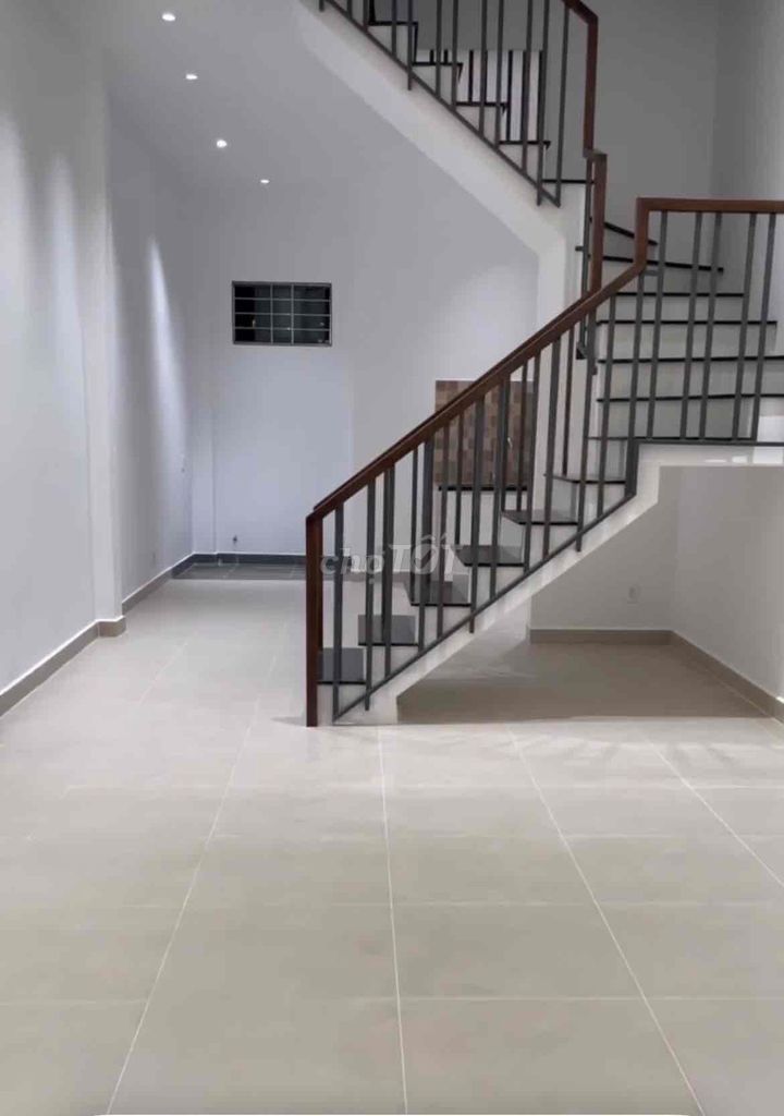 We need to rent out the House, 8 meters, 1 MM+, 2 new bedroom 2 new toilets