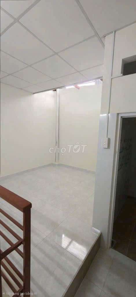 No four x 15 meters. Two bedrooms. Two new toilets.