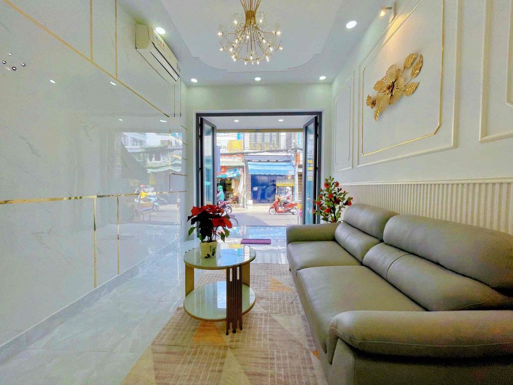Rent the entire front of số 8 :20 million a month - 3 bedroom - 3 toilets