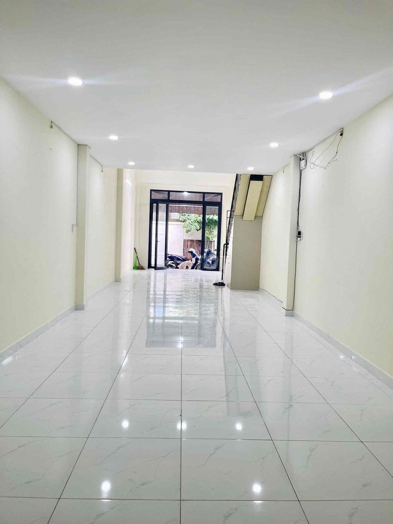 Let's rent a house close to the Tân Sơn Nhì - 4 x 20 meters - 2 bedroom - 2 new house - cheap