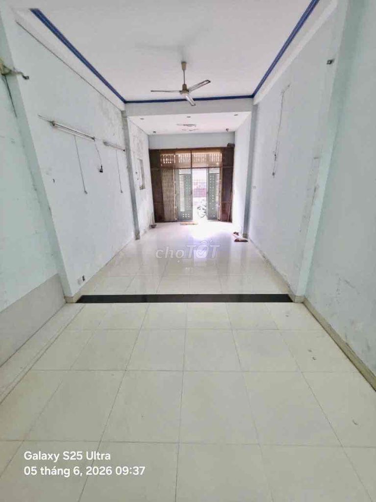 4 x16 meters 1 .8 feet plus 1 floor (4 bedroom 2 toilets) 1/ Tân Hương. Tân Phú