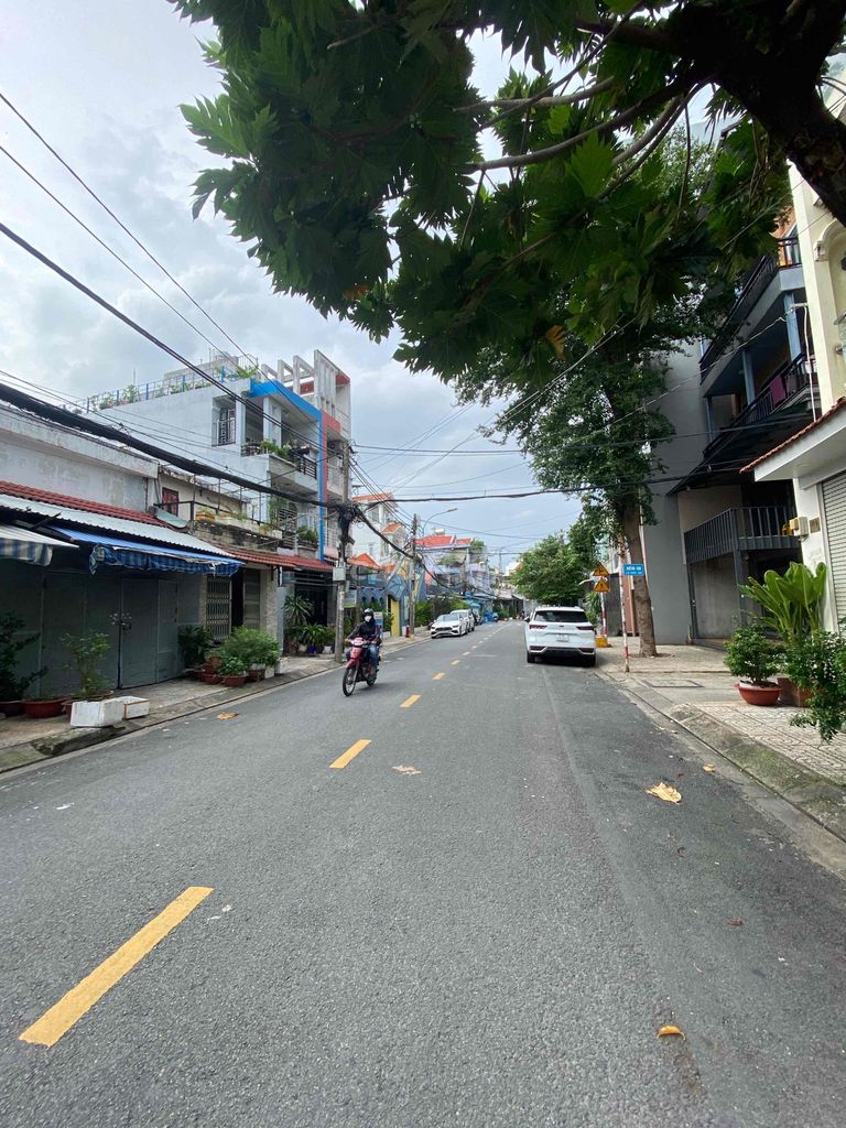 Renting Lê Liễu Tân Phú Front House near Eion Mall 4 x 16-3 floors-18 million
