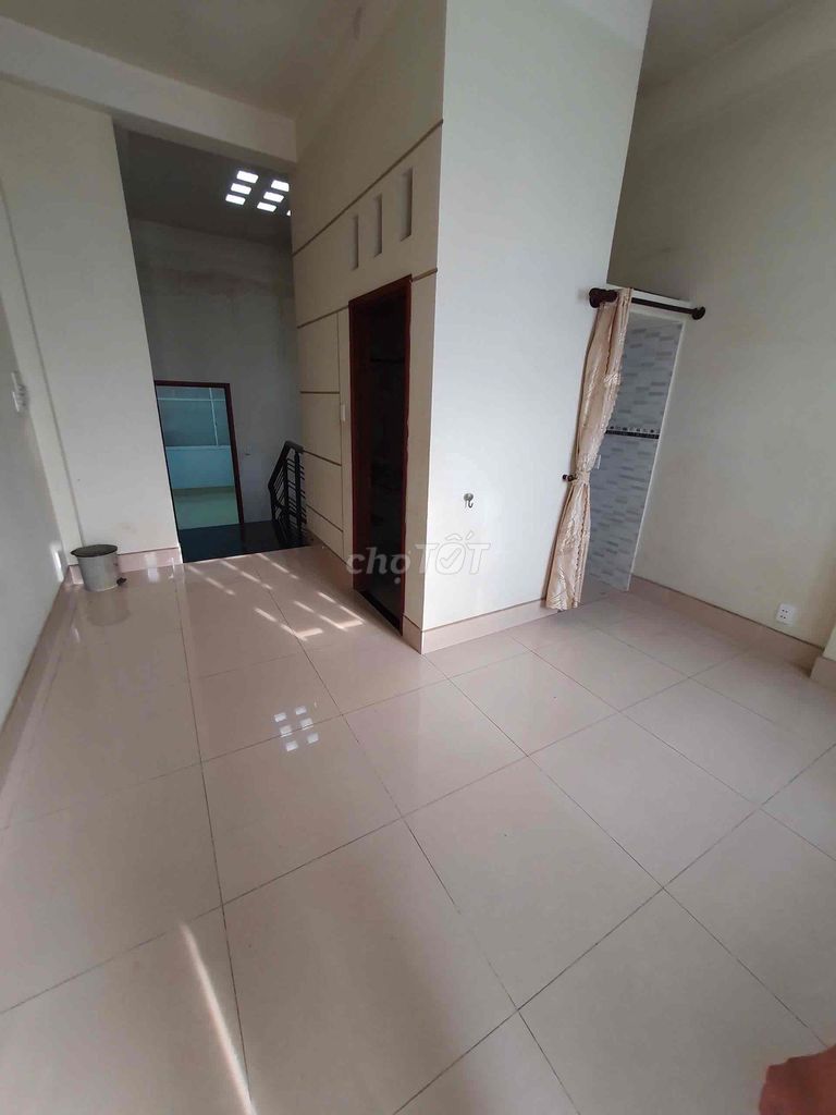 Renting Lê Liễu Tân Phú Front House near Eion Mall 4 x 16-3 floors-18 million