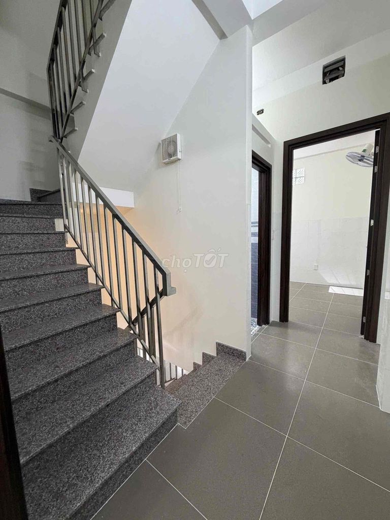 Rent a new house - Tân Hương - 4 meters x 10 meters - 2 floors - 4 bedroom - 3 toilets
