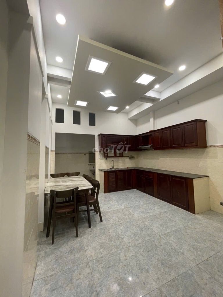 Cause 12 million số 12 lines 4 x15 ground + 3 stories: 4 Bedroom +3 toilets