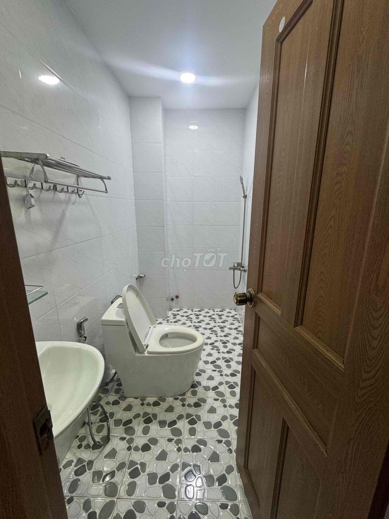 Phan Anh Front (4 x26 m)), 2 floors, 4 4 bedroom 4 toilets