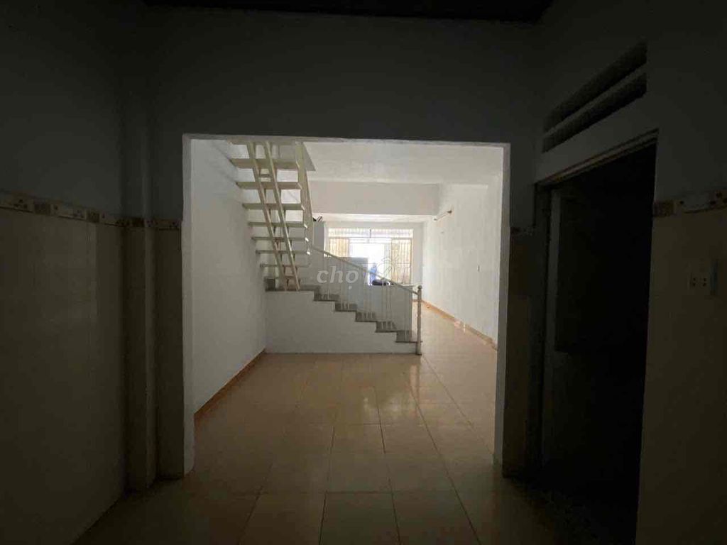 Renting Phạm Văn Chiêu Gò Vấp.
