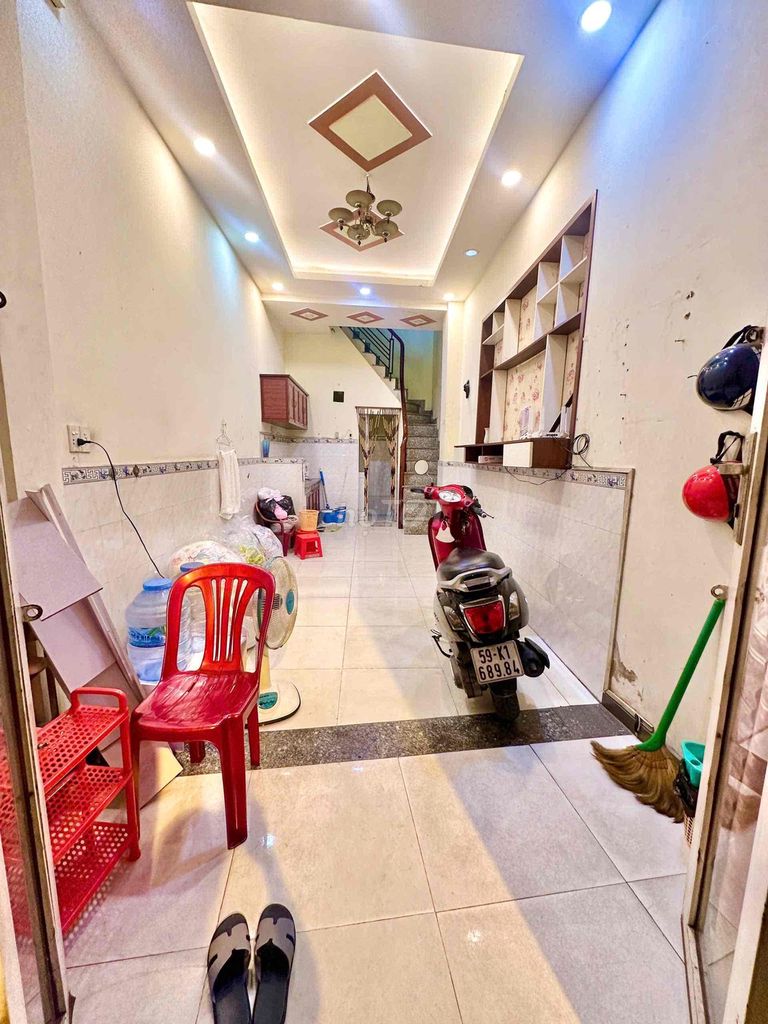 3 x 9 meters 3 floors plus st (3 bedroom 4 toilets) 1/ Hương Lộ 2. Bình Tân