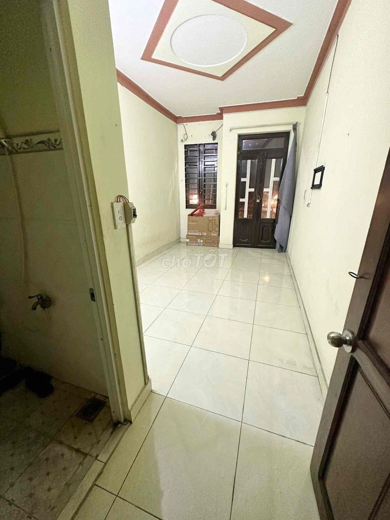 3 x 9 meters 3 floors plus st (3 bedroom 4 toilets) 1/ Hương Lộ 2. Bình Tân