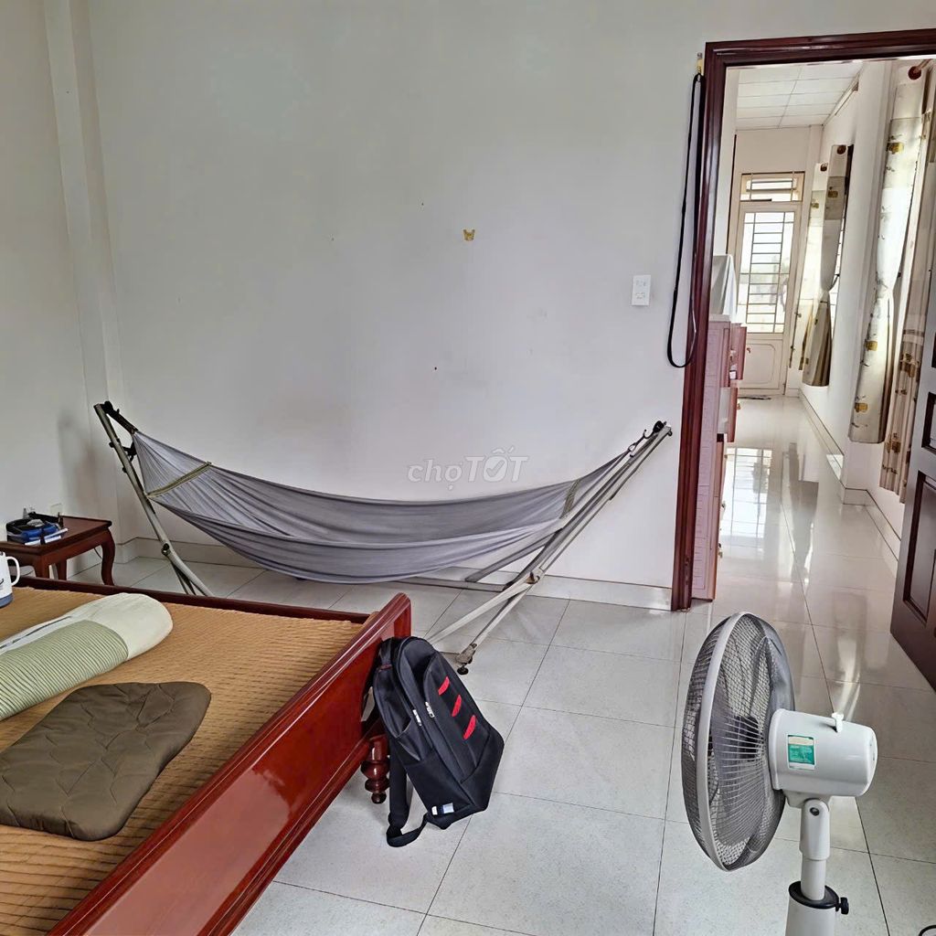 3 bedroom 3 toilets - 48 Hiệp Bình Chánh street - across from the Verstamalll area