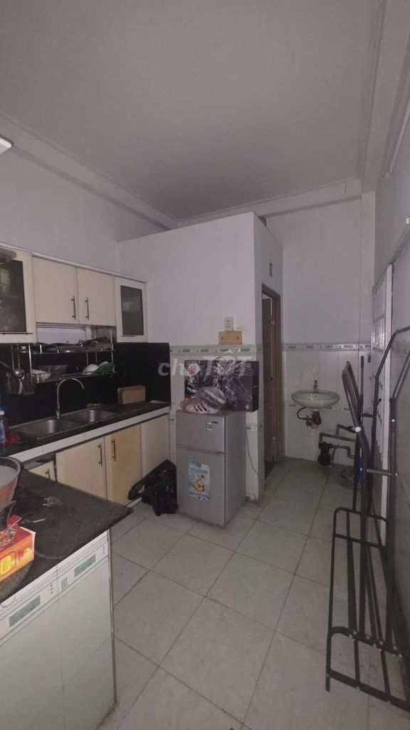 3 rooms Phạm Văn Hai.