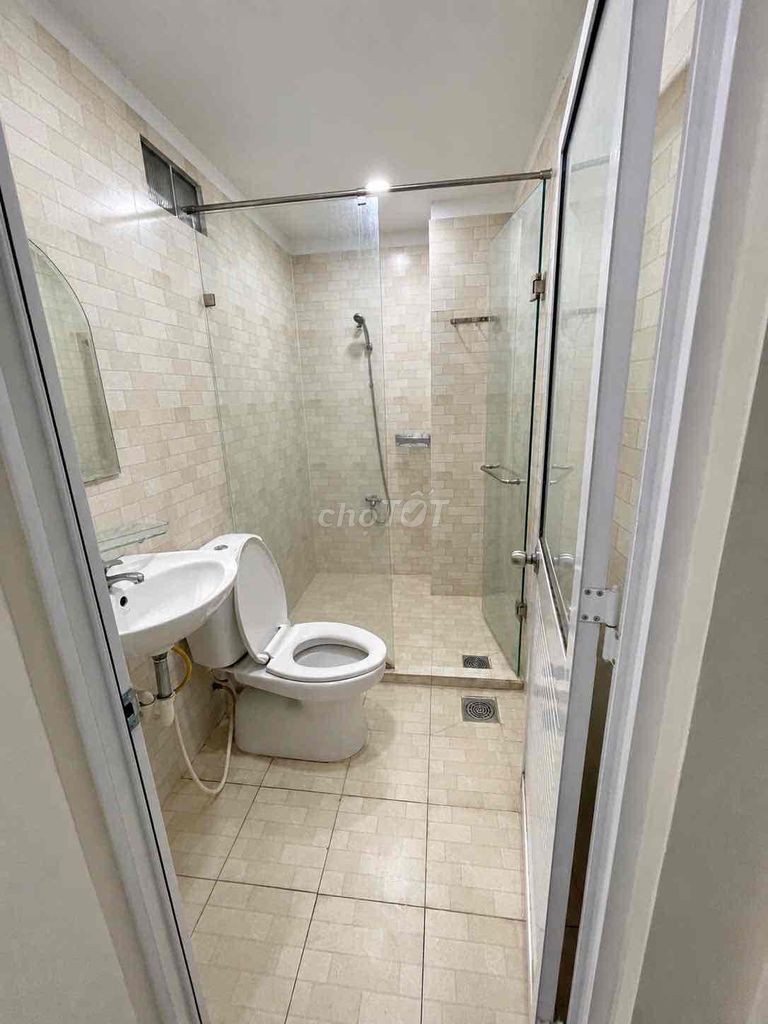 Rent a four-story apartment. Tân Hương Tân Phú. 78 meters across.