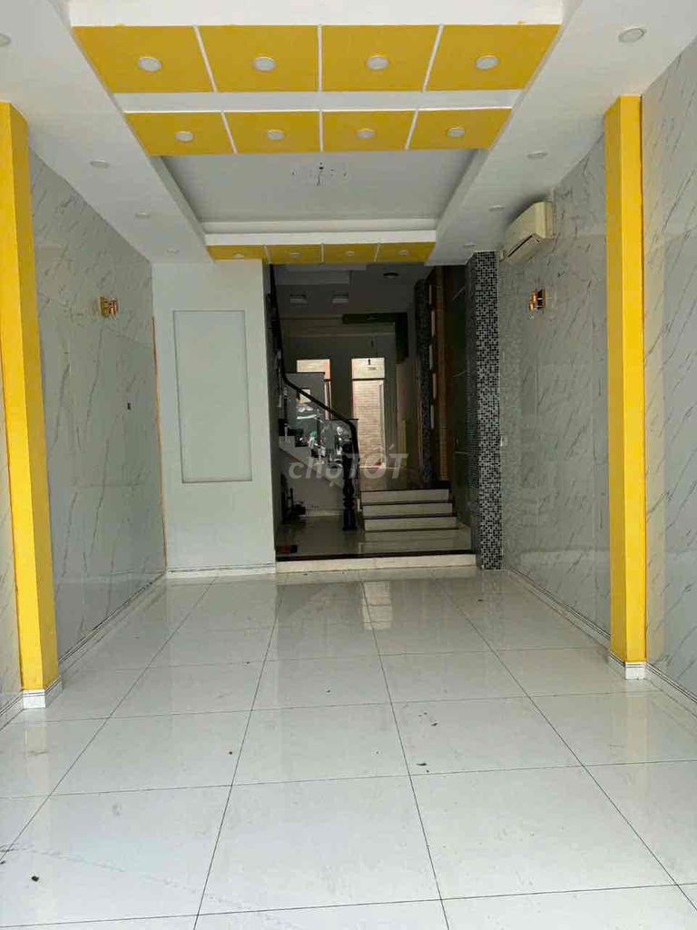 Rent the whole house next to Parma Malone District 8 6 bedrooms