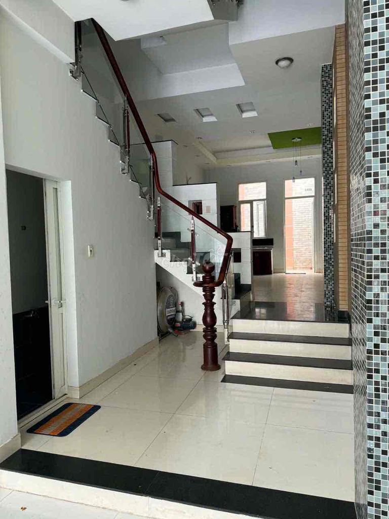 Rent the whole house next to Parma Malone District 8 6 bedrooms