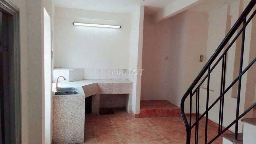 Rent a three-story Huỳnh Đình Hai(7) 24 Q.Bình Thạnh