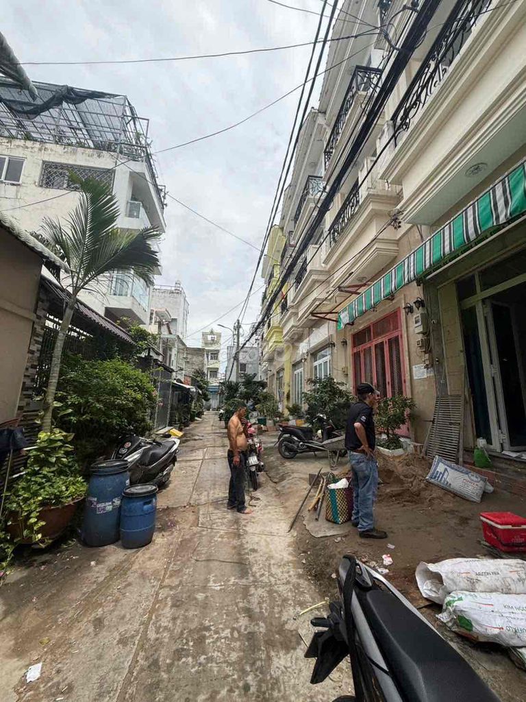 Bùi Tư Toàn An Lạc Bình Tân rental area 256 meters at 12 million