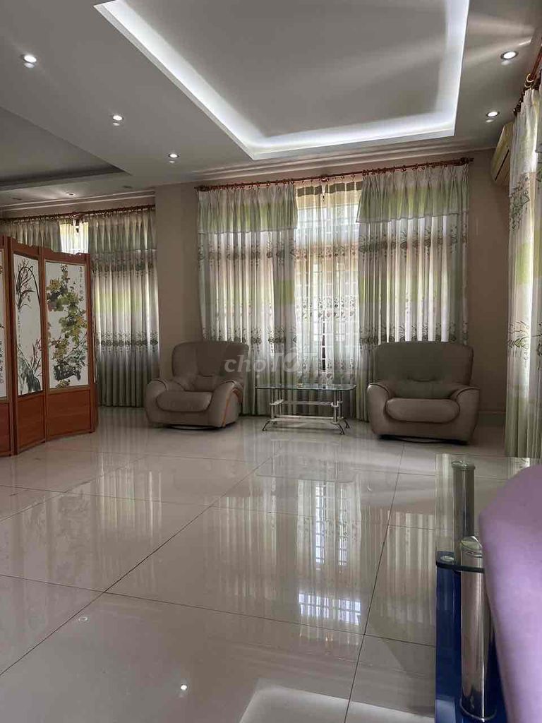 We'll rent out Khu Ao Sen. The name of the fire.