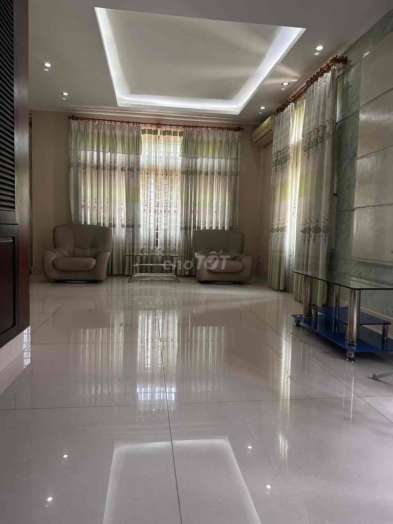 We'll rent out Khu Ao Sen. The name of the fire.