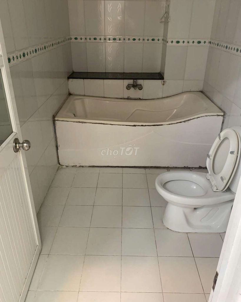 To the service apartment 8 bedroom 3 stories, 12 million rent, 11 million profit, Sign of the Witness