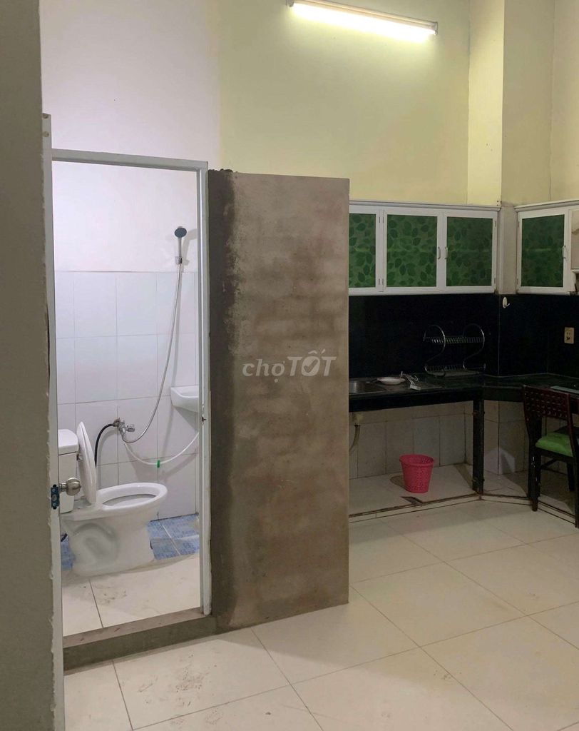 To the service apartment 8 bedroom 3 stories, 12 million rent, 11 million profit, Sign of the Witness