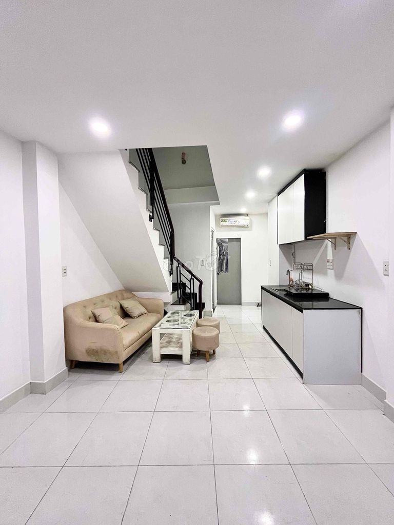 Three bedrooms, four toilets, Oto Alley, Wu Jun, 3 Bình Thạnh