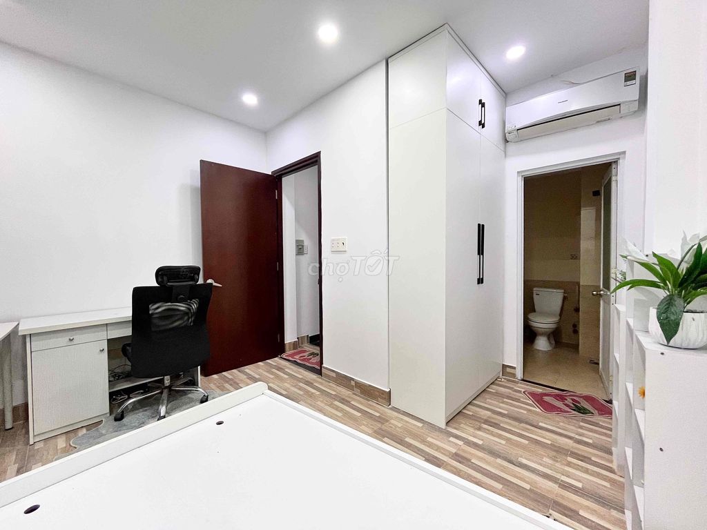 Three bedrooms, four toilets, Oto Alley, Wu Jun, 3 Bình Thạnh