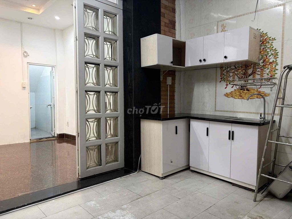 The whole one bedroom is 45 meters, Ung Văn Khiêm Alley, 204 25, Bình Thạnh.