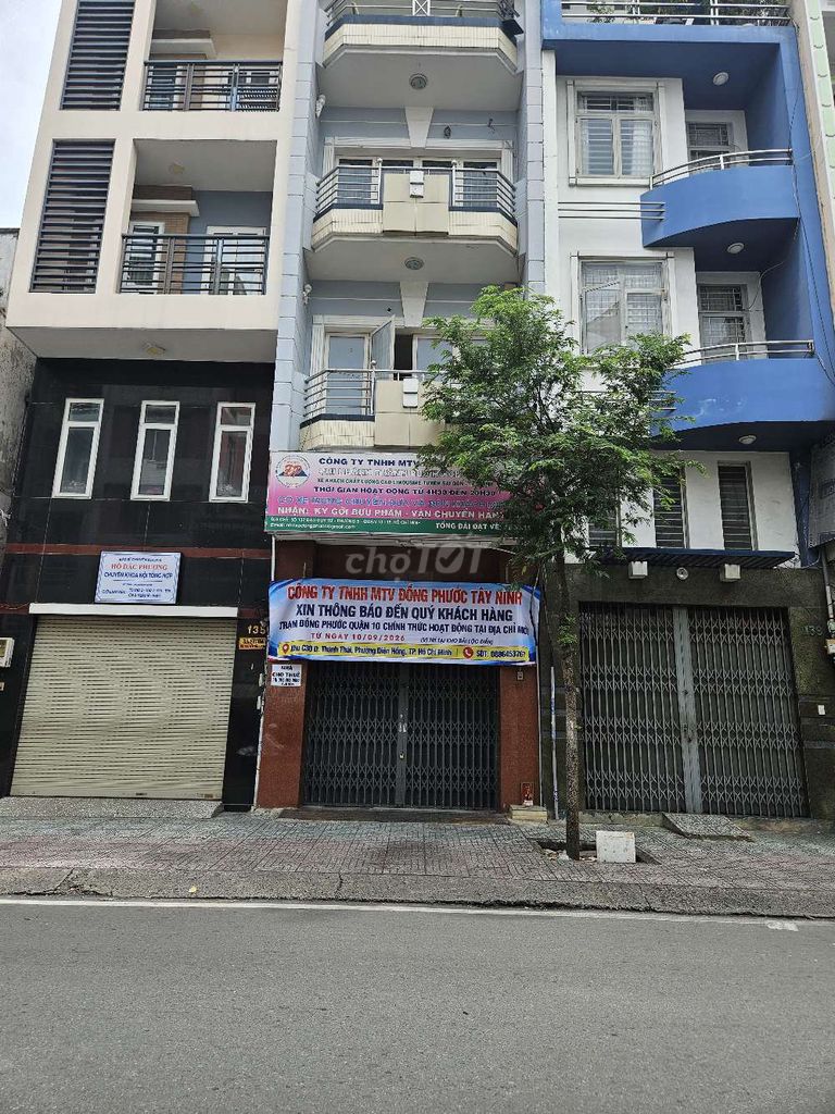 I'll need 137 Đào Duy Từ, 137 5, 10th District, 45 million a month.