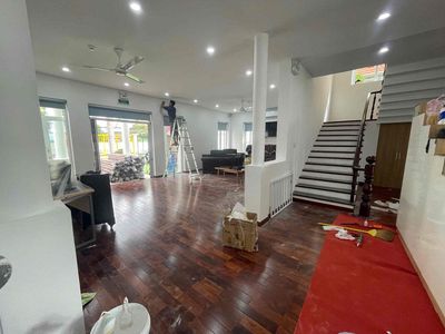 Rent villa on the main road - District 2.