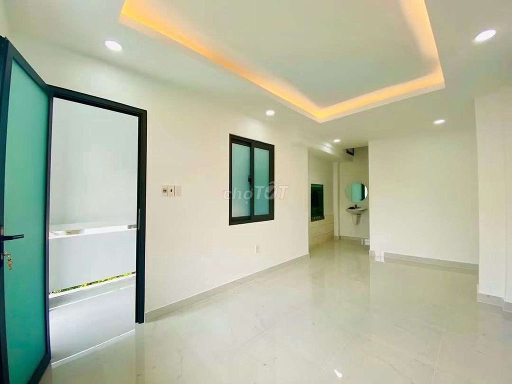 Rent an R/CNNRA 4 sheets - 3 bedroom 3 toilets - cheap
