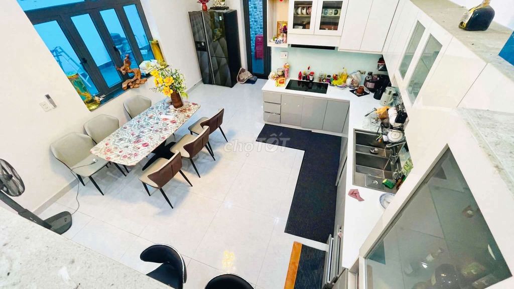 Super pretty villa - virgin, wide-five-room courtyard