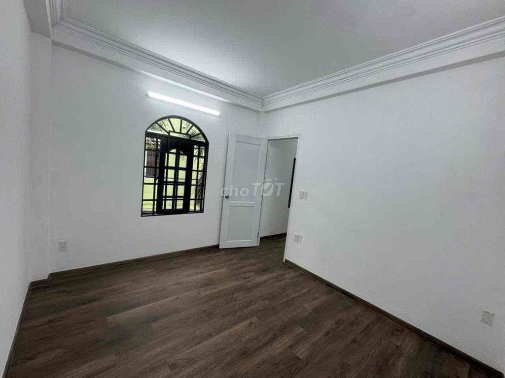 Rent the main apartment-- Cộng Hoà, Tân Bình.